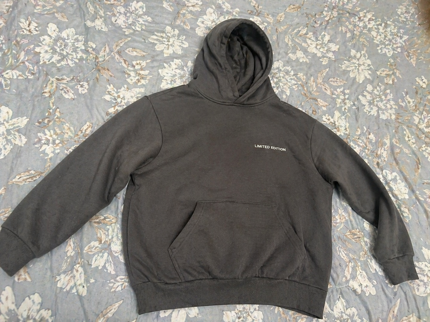 Lifestyle Apparel Raw